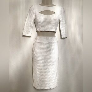 Codigo | size: M | color: White two piece skirt
